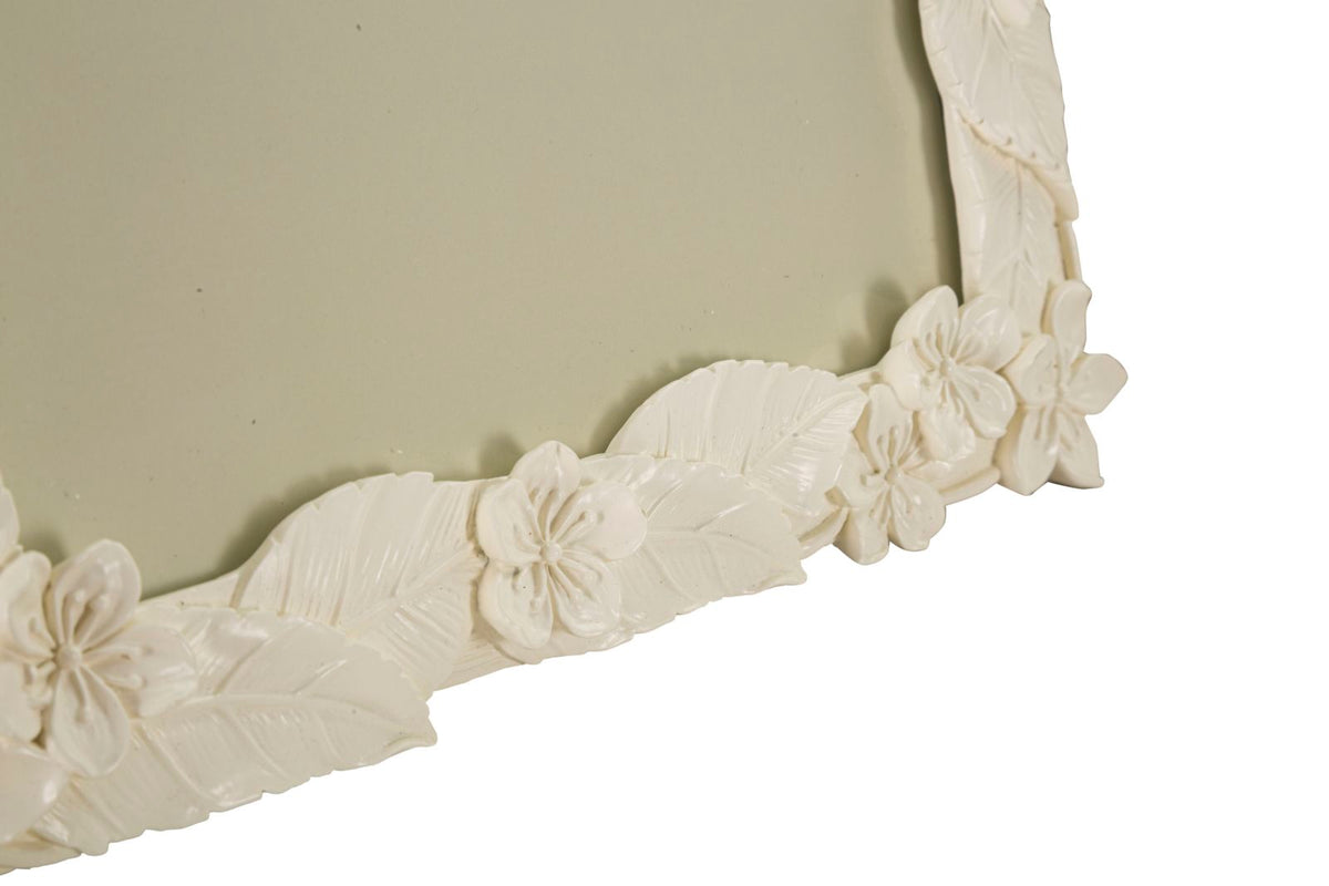 Cornice Leaf Cream, 26x2x30,7 cm