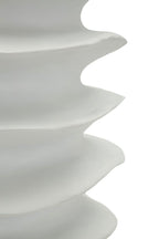 Vaso Moderno con Motivo a Fasce Ondulate, Ø25,5x37 cm – dettaglio 2