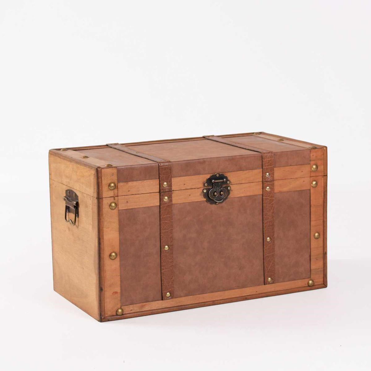 Baule in legno chiaro, 48x25x28 cm