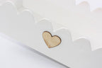 Vaschetta bianca in legno di abete con cuore, 47x28H13,5 cm (kit da 3)