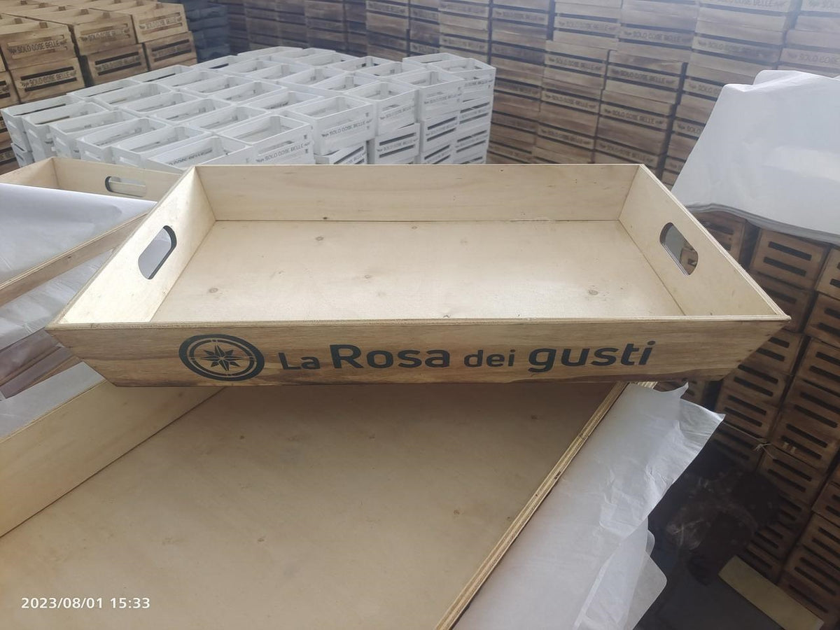 Vassoio in legno di abete brunito, 56x37H8 cm (kit da 3)