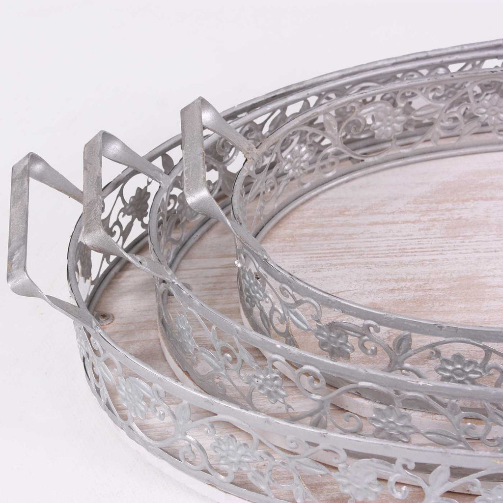 Vassoi in metallo e abete sbiancato, set di 3, 48x32x9 cm