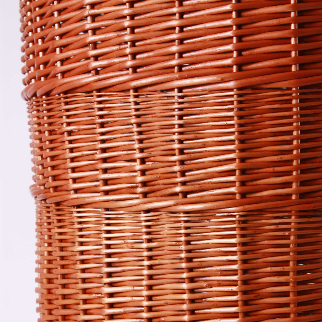 Espositore in vimini rosso con cesto Rulu, Ø60H90 cm