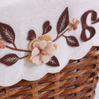 Gettacarte in vimini marrone con fodera decorata, 25x20x25 cm