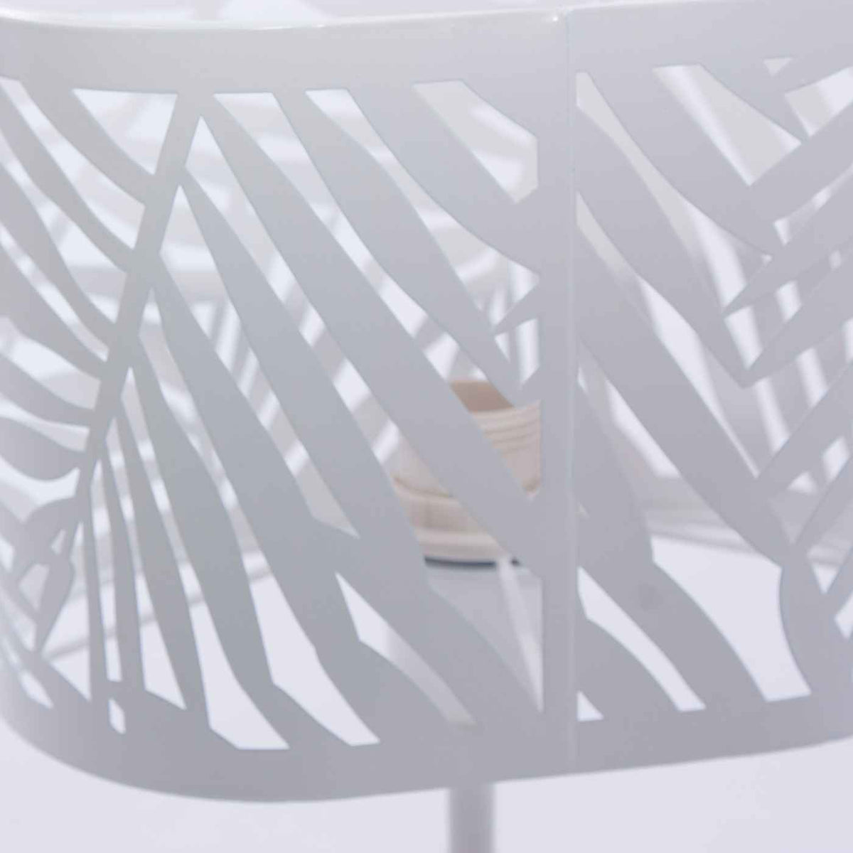 Lampada da tavolo in metallo bianco e legno, 18x12H25 cm