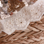 Borsa ovale in fibre naturali con merletto e paillettes, 54x18x30 cm