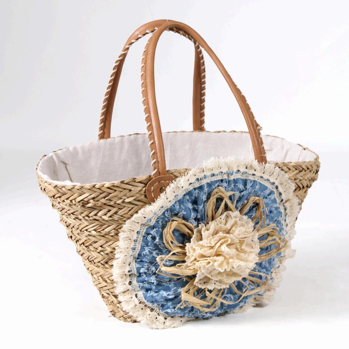 Borsa ovale in erba intrecciata con coccarda azzurra e zip, 59x30 cm