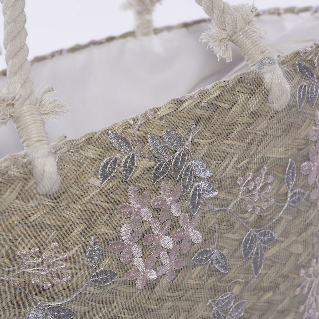Borsa ovale in fibre naturali con fiori in pizzo e manici in corda, 56x30 cm