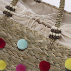 Borsa in fibre naturali con pompon multicolore, 43x20 cm