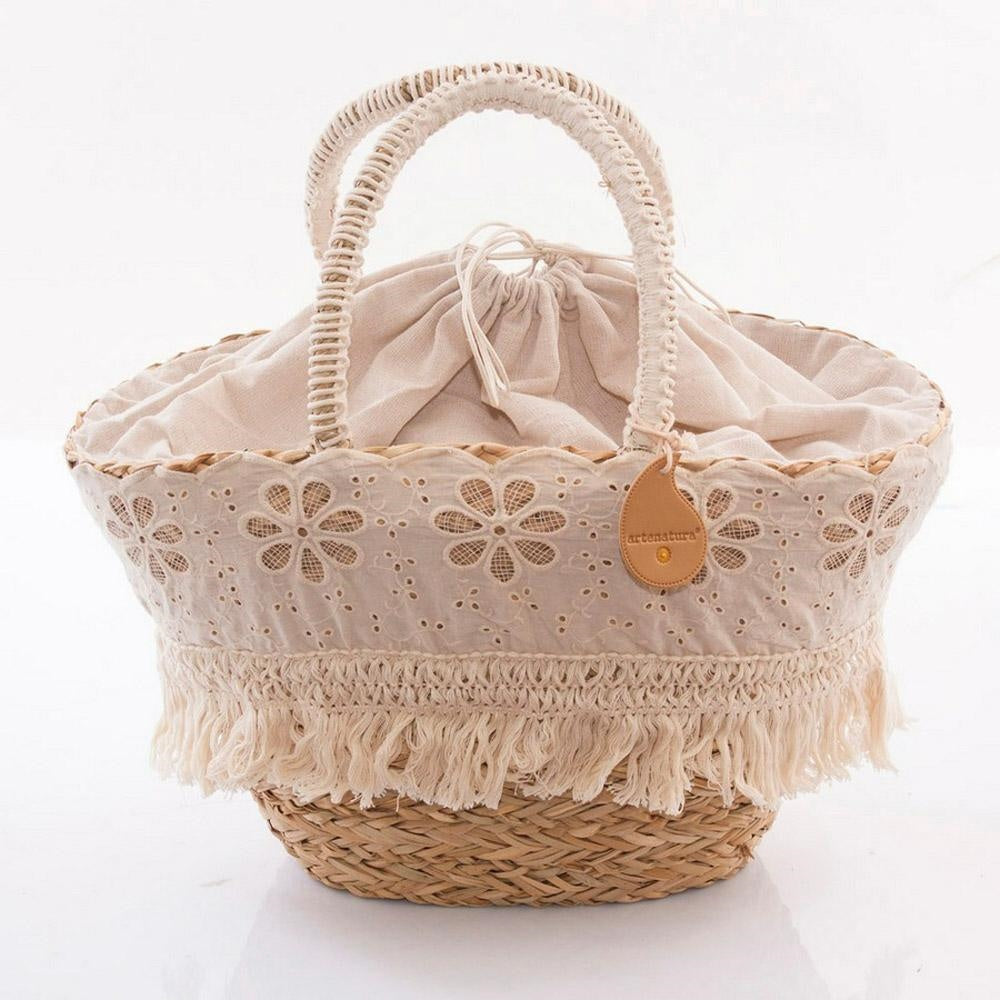 Borsa ovale in erba con macramè
