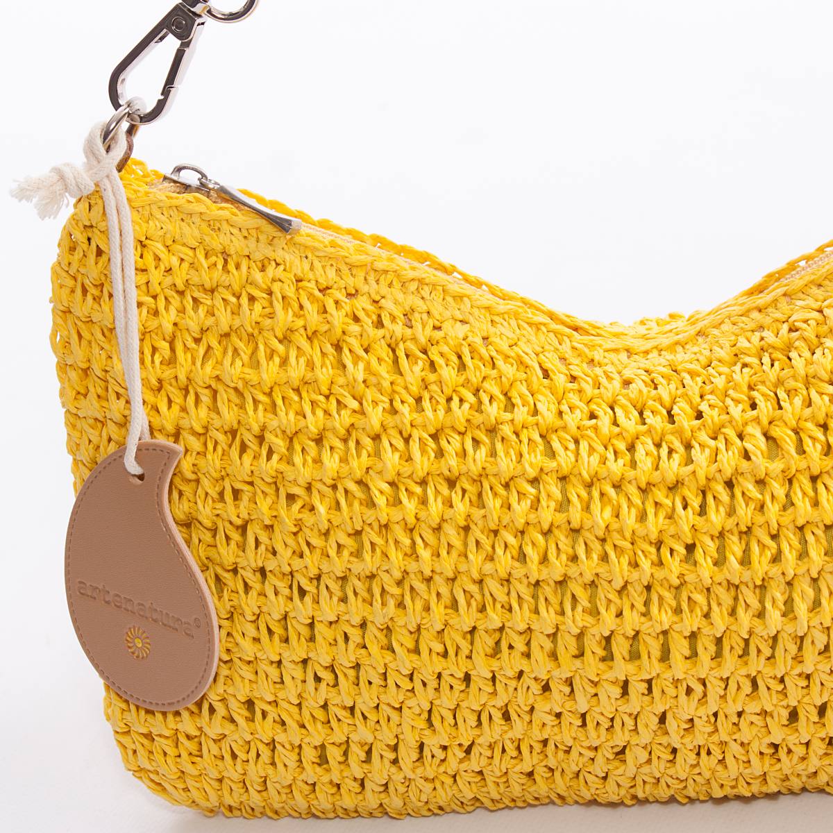 Borsetta in fibre naturali gialla con catena nera, 30x15 cm