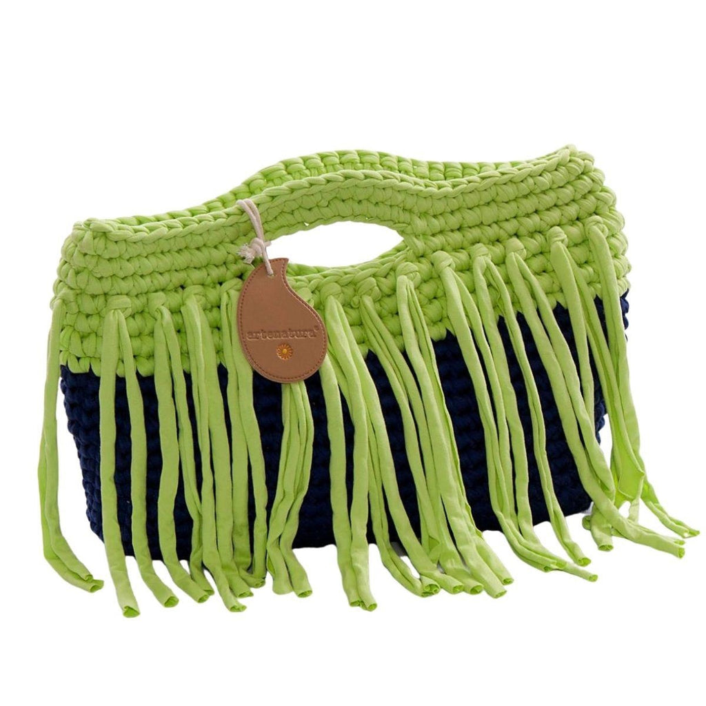 Borsa bicolore all'uncinetto con frange e chiusura magnetica, 36x26 cm