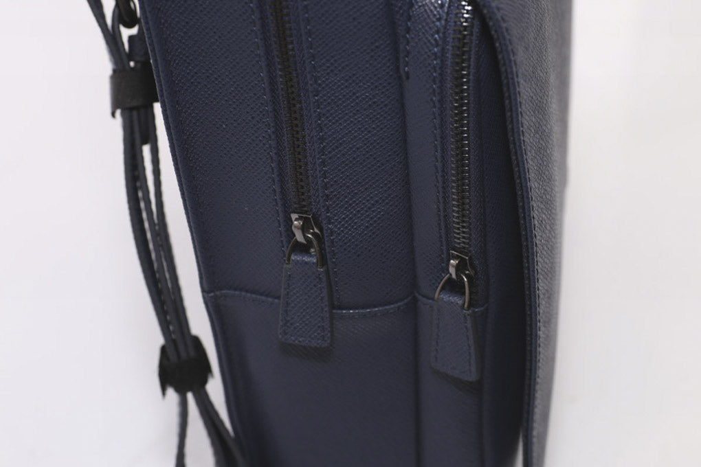 Zaino blu in pelle City Pack, 30x11H37 cm
