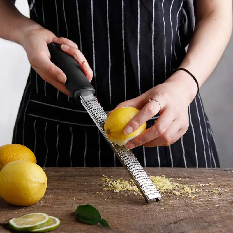 Grattugia e zester multifunzione in acciaio inox da 12 pollici
