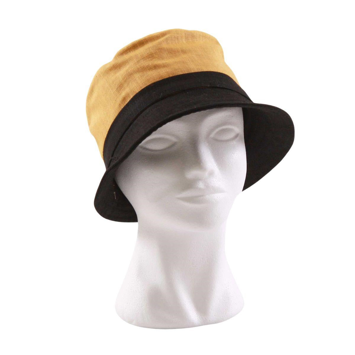 Cappello da pescatore in lino