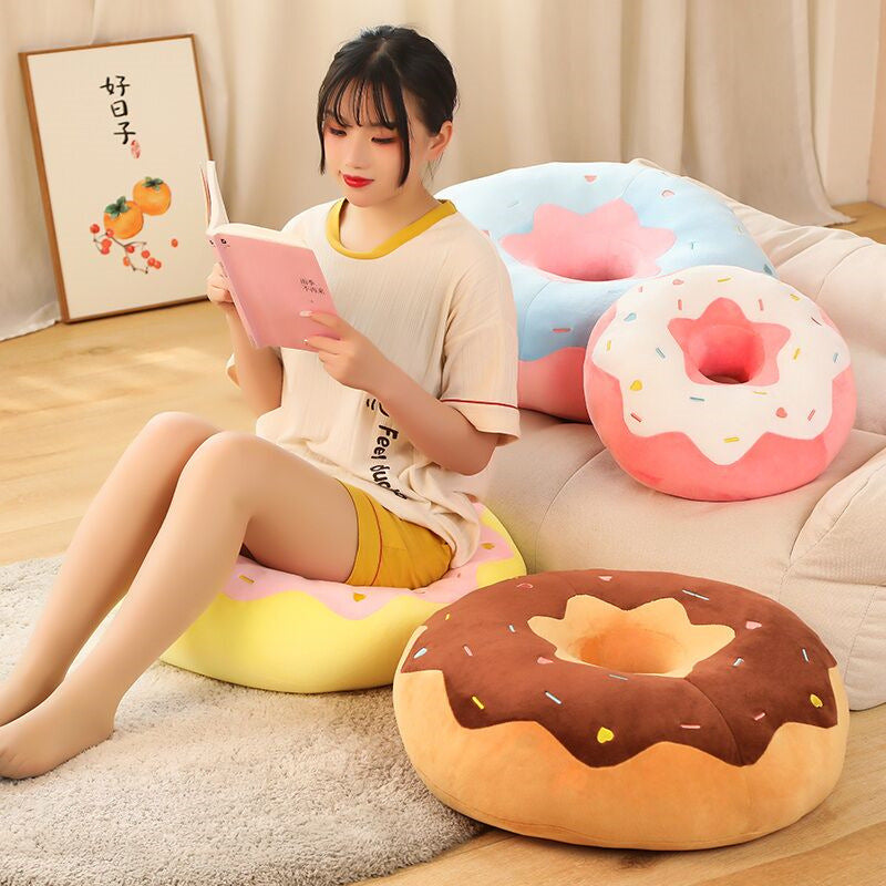 Cuscino peluche a forma di ciambella per divano