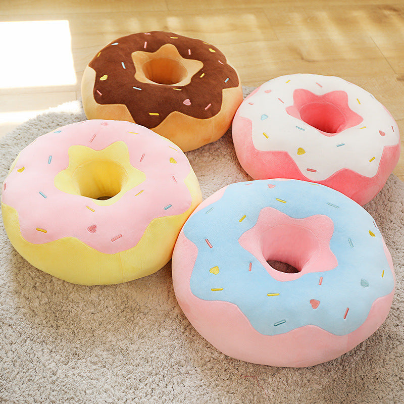 Cuscino peluche a forma di ciambella per divano – foto 3