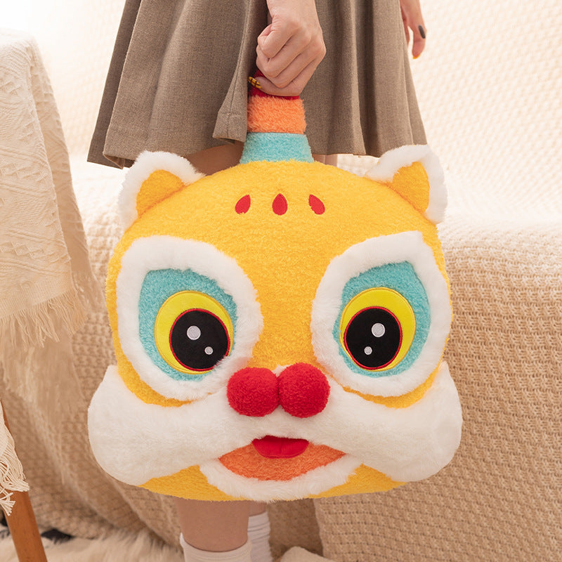 Cuscino peluche leone portafortuna, decoro per divano – foto 7