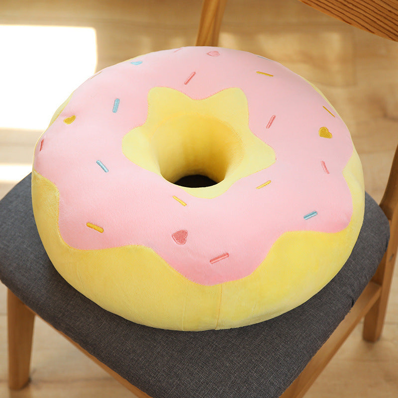 Cuscino peluche a forma di ciambella per divano – foto 9