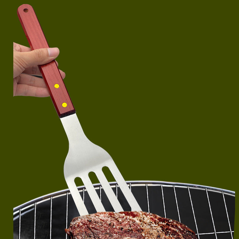 Set utensili da barbecue in acciaio con manico in legno – dettaglio 1
