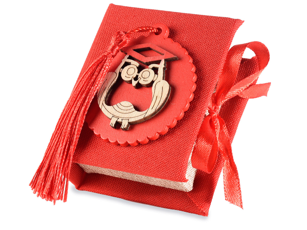 Scatoline a libro portaconfetti rossa per bomboniere Laurea con gufo in legno, set da 20 pezzi, cm 5,5 x 4 x 7 H