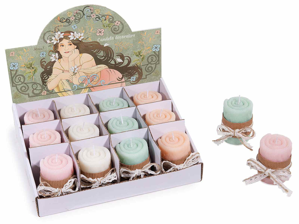Candele colorate sagomate con fiocchetto in espositore da 12 pezzi, set da 12 pezzi, Candela: Ø 5 cm x 7,5 H
