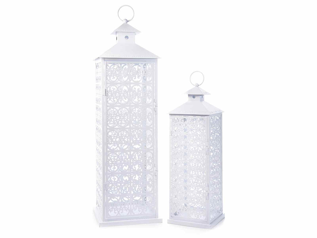 Set 2 lanterne lunghe in metallo bianco traforato a base rettangolare, Grande: cm 25 x 25 x 82 H