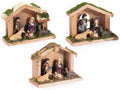 Presepe / Sacra Famiglia in legno con personaggi in resina e muschio, set da 6 pezzi, cm 12 x 5 x 9 H
