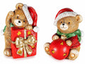 Orsetti natalizi in resina con pallina e pacchetto di Natale, cappello e luci LED, set da 2 pezzi, cm 10,5 x 11 x 16,5 H