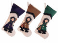 Calze in stoffa da appendere con decoro applicato Befana in resina, set da 9 pezzi, cm 22 x 35 H