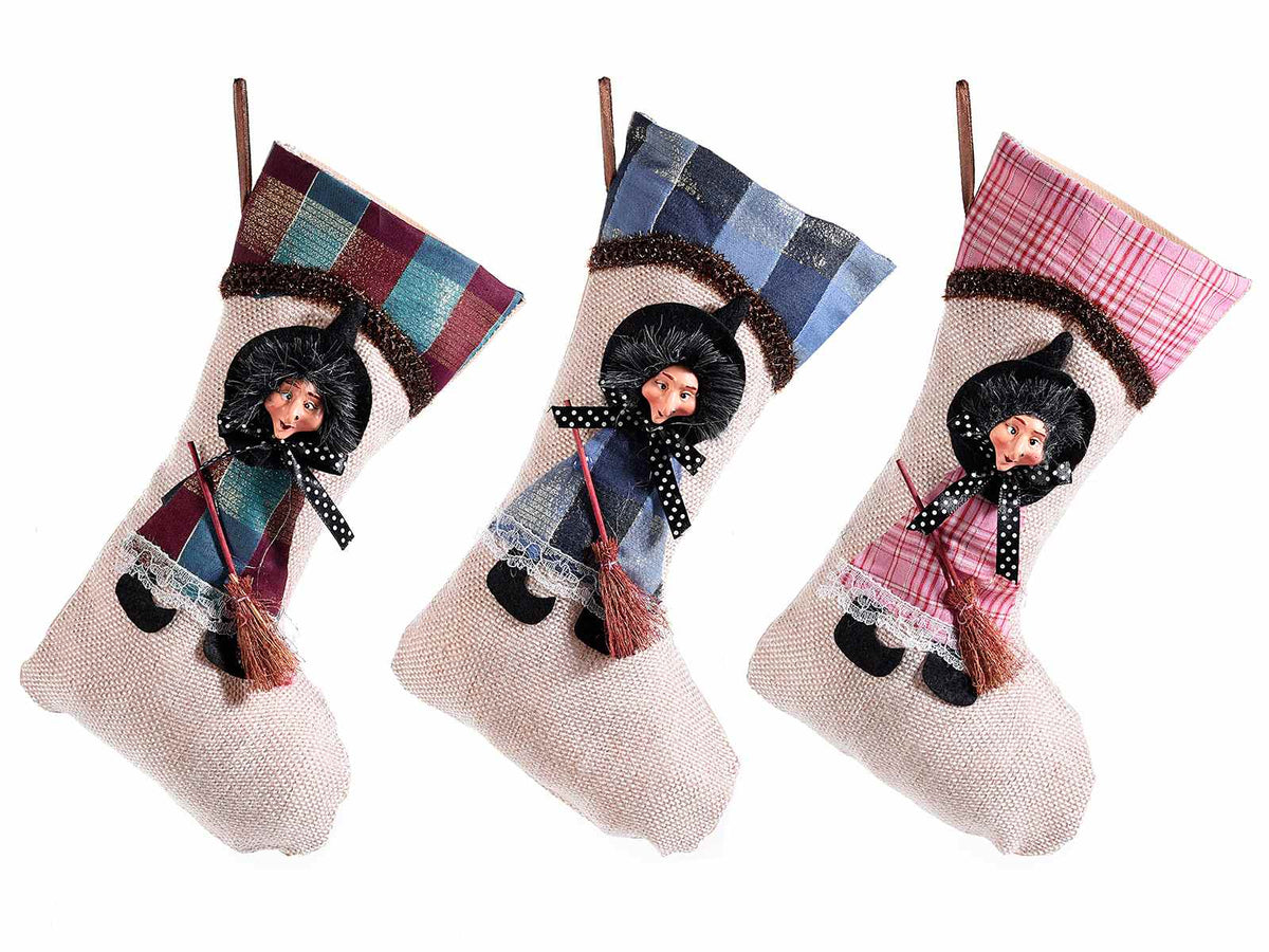 Calze in stoffa con decoro Befana in resina in rilievo, da appendere, set da 9 pezzi, cm 16 x 28,5 H