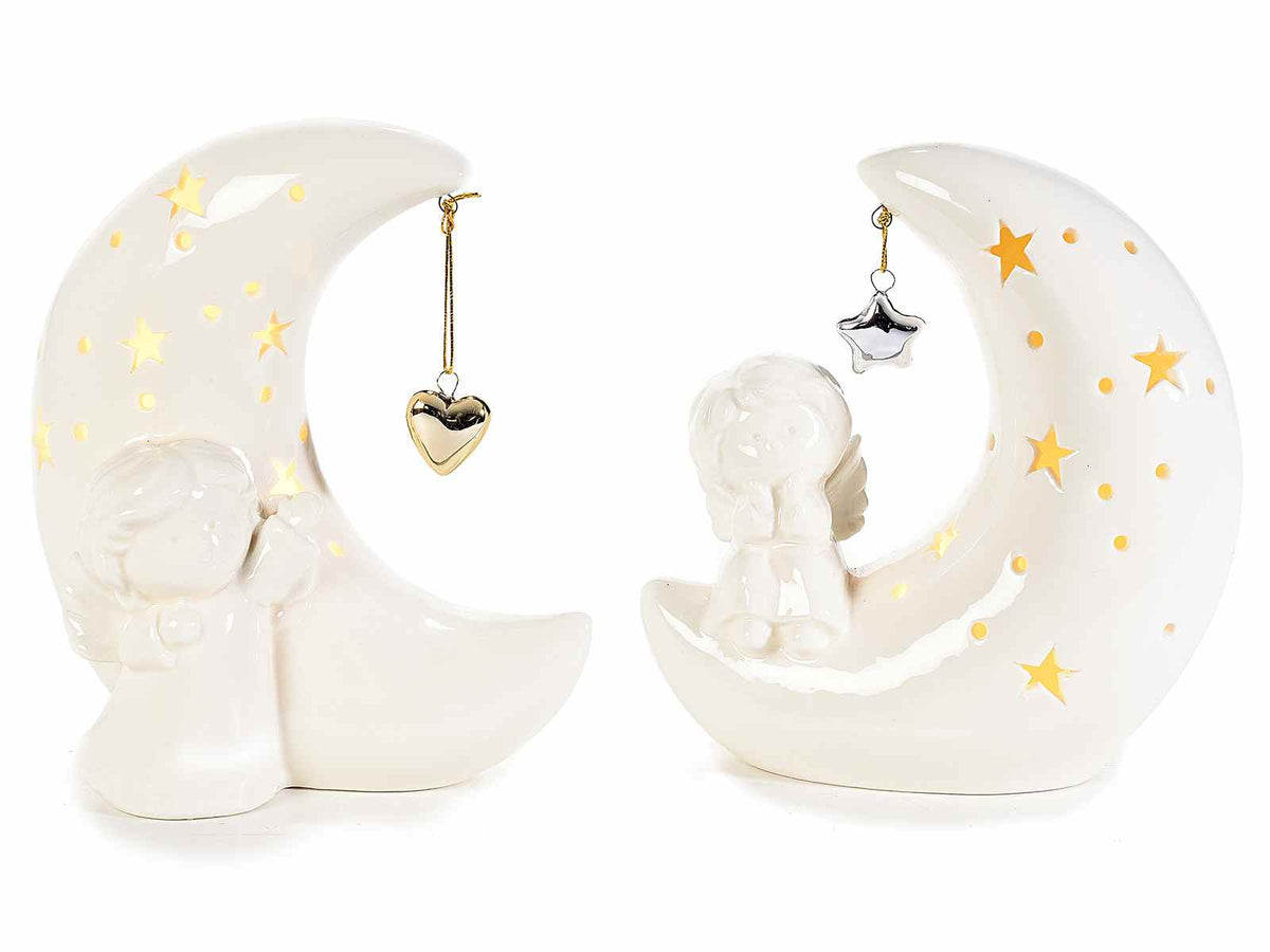 Angeli su luna luminosa in ceramica decorata di stelle con pendente, set da 2 pezzi, cm 14 x 8,5 x 15,5 H
