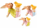 Coniglietti pasquali sdraiati con pulcino in ceramica colorata, set da 2 pezzi, Grande: cm 16,5x9,5x12 H