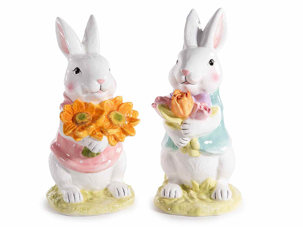 Coppia di coniglietti pasquali in ceramica lucida con mazzo di fiori, set da 2 pezzi, cm 10,5 x 12 x 23 H