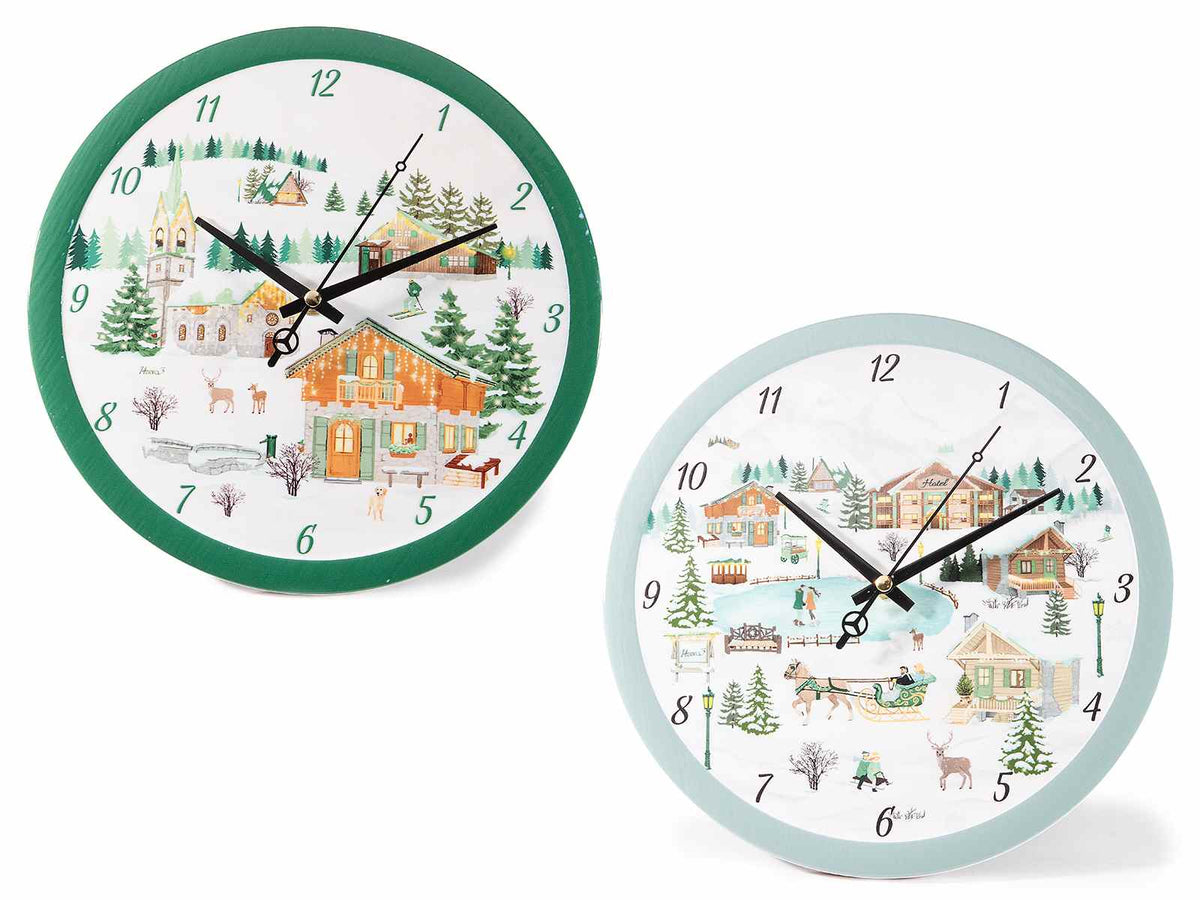 Set di 2 orologi di Natale da appendere o appoggiare realizzati in ceramica con stampa villaggio natalizio e numeri in rilievo, Ø 25 cm