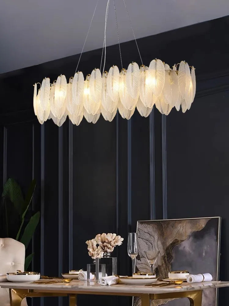 Lampada a sospensione in vetro con piume, fino a 100 cm – dettaglio 1