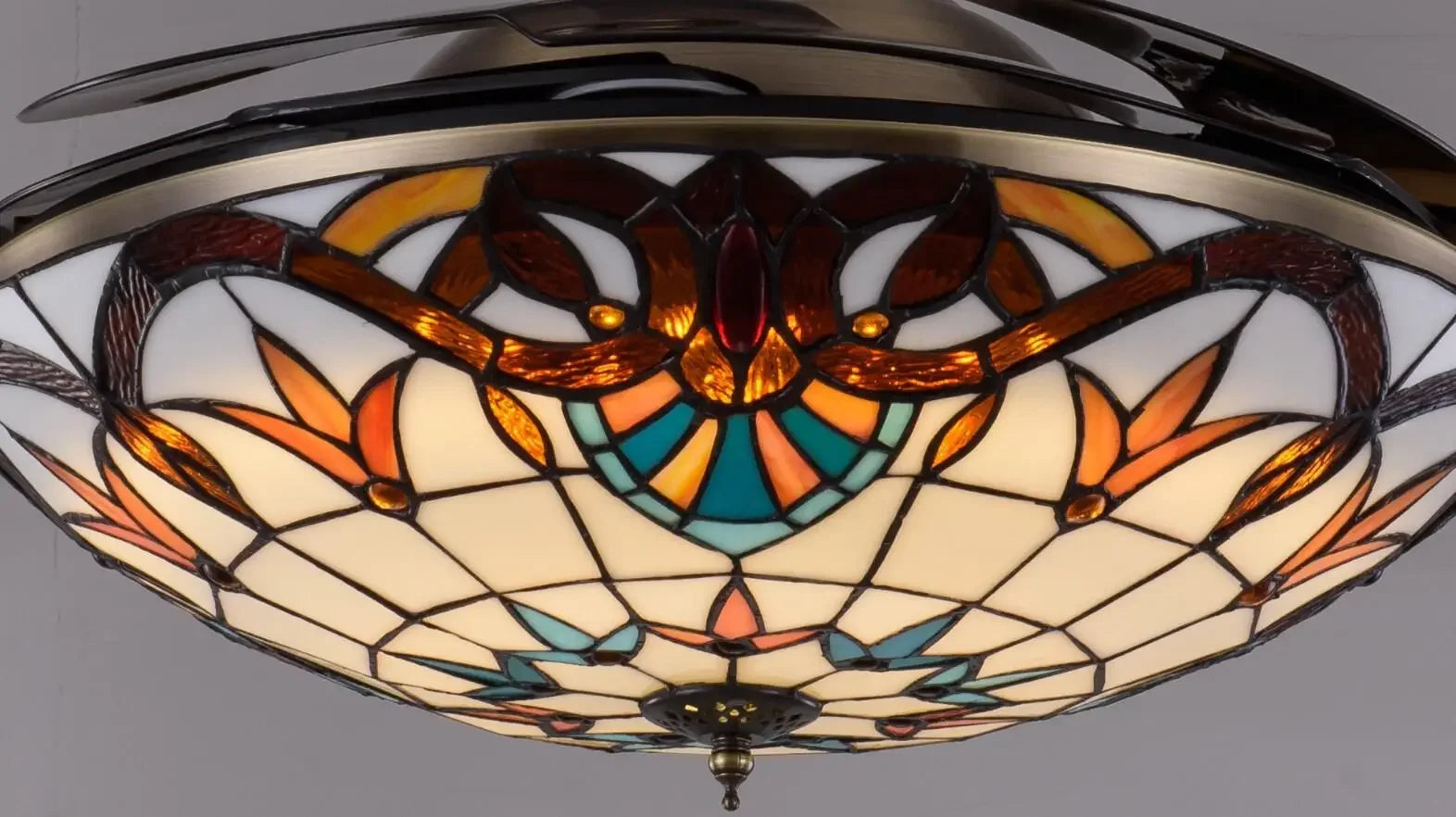 Ventilatore da soffitto invisibile 42 pollici con lampada Tiffany – dettaglio 3