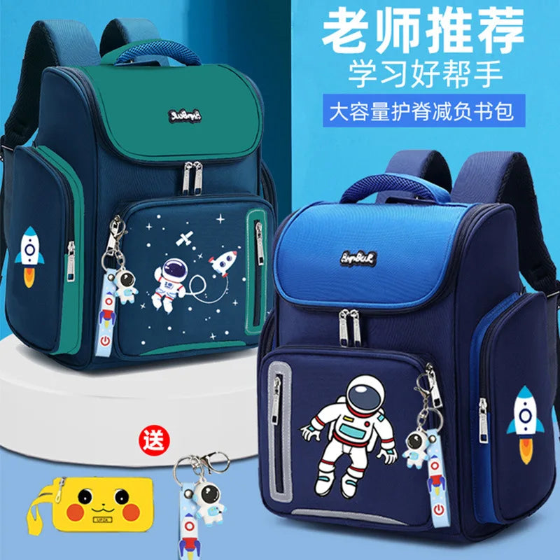Zaino astronauta con astuccio, due misure e tre colori