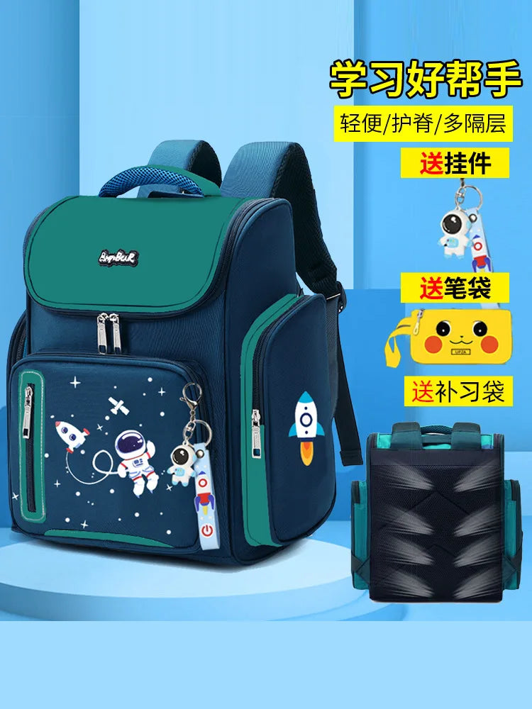 Zaino astronauta con astuccio, due misure e tre colori – dettaglio 1