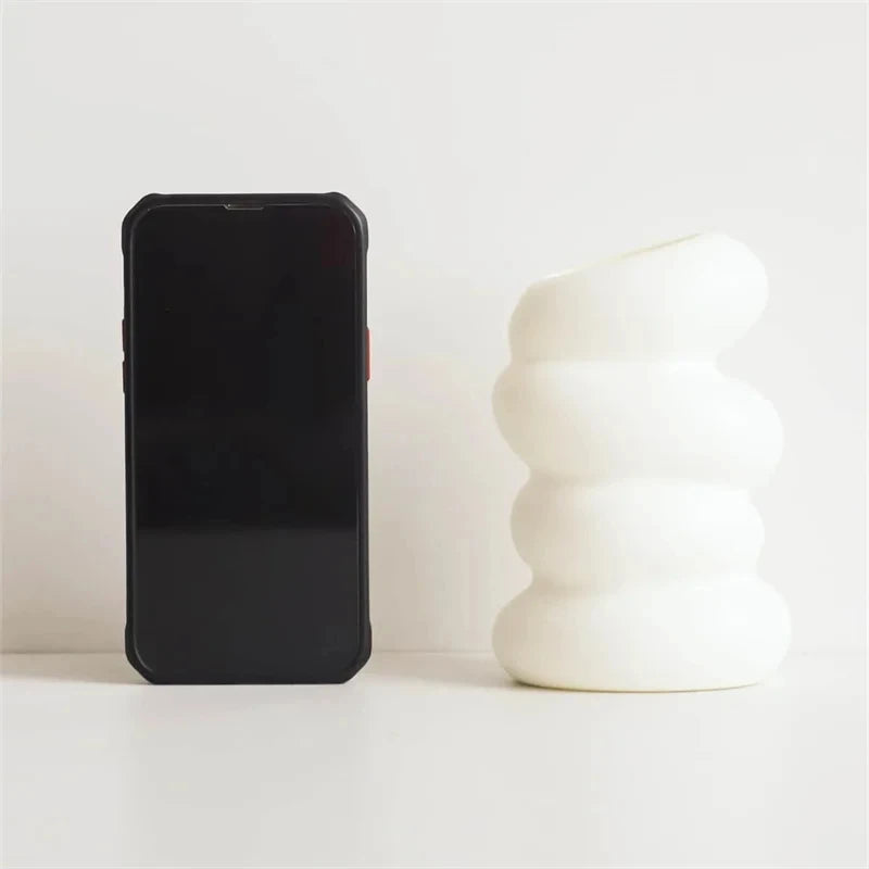 Vaso a spirale bianco in plastica per composizioni floreali – dettaglio 3