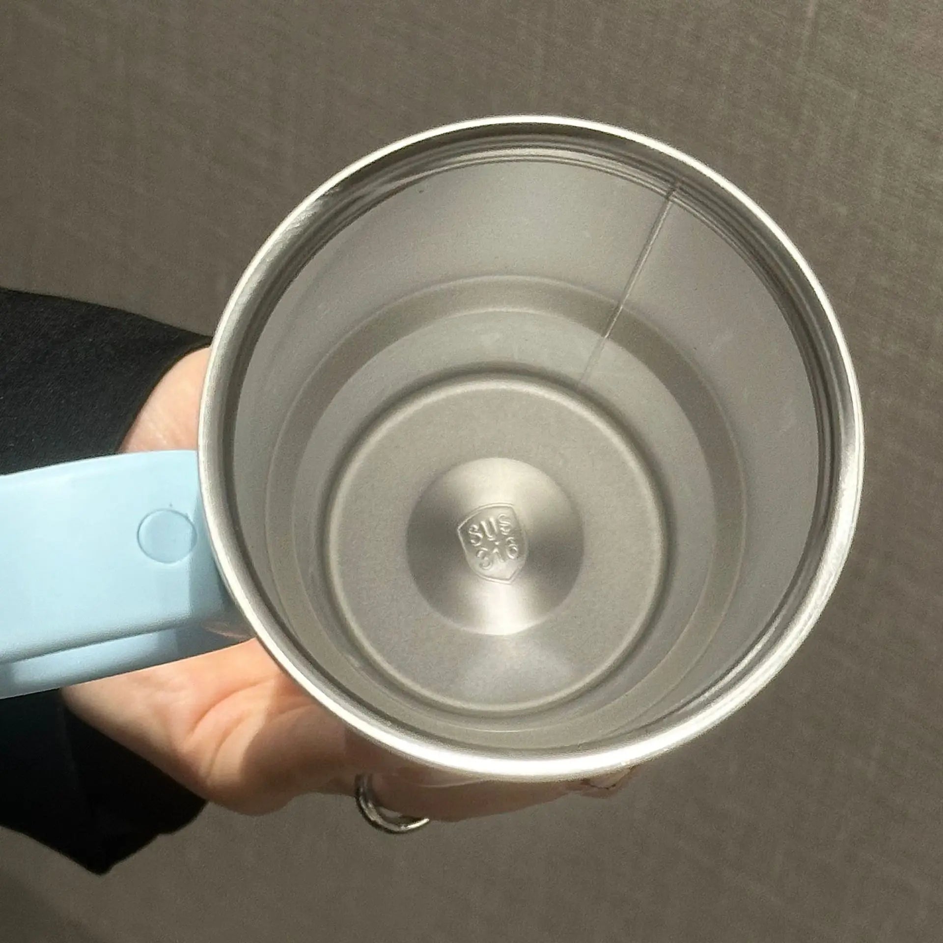 Tazza Termica in Acciaio Inox con Cannuccia da 720 ml