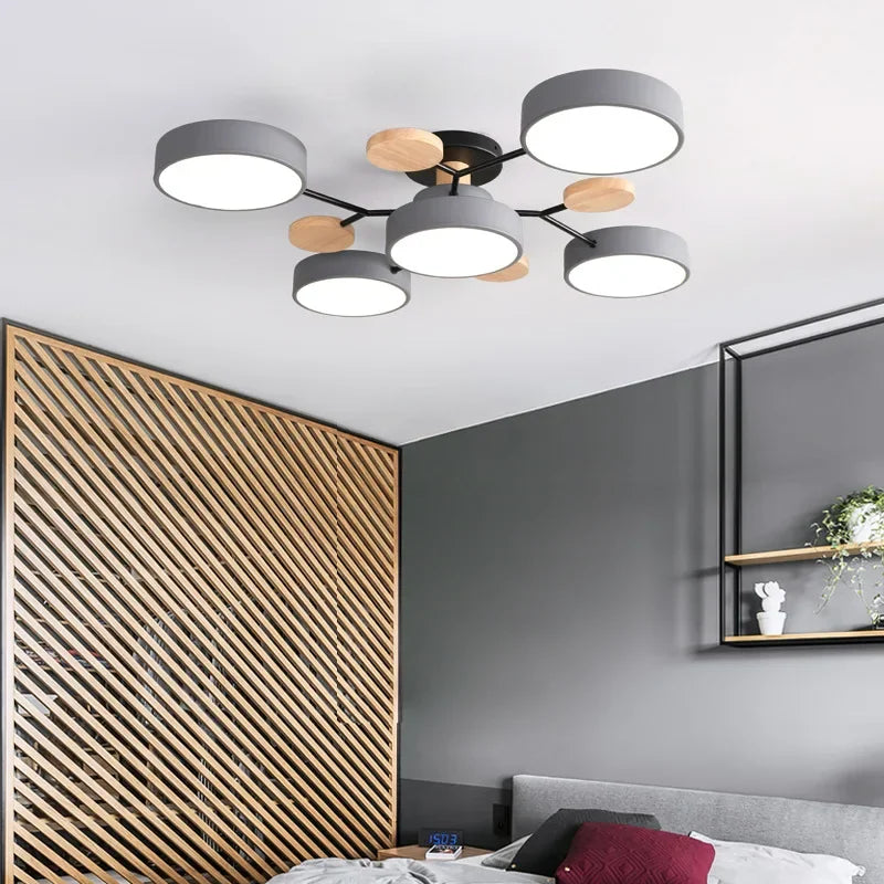 Lampadario in legno chiaro a 1, 3 o 6 luci, tre tonalità di luce – dettaglio 3